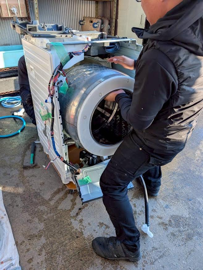 洗濯槽・洗濯機クリーニング作業！