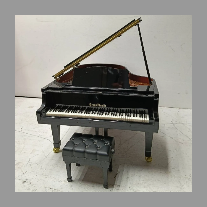 セガトイズ グランドピアニスト